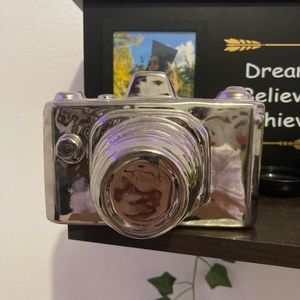 ceramic camarera for decor